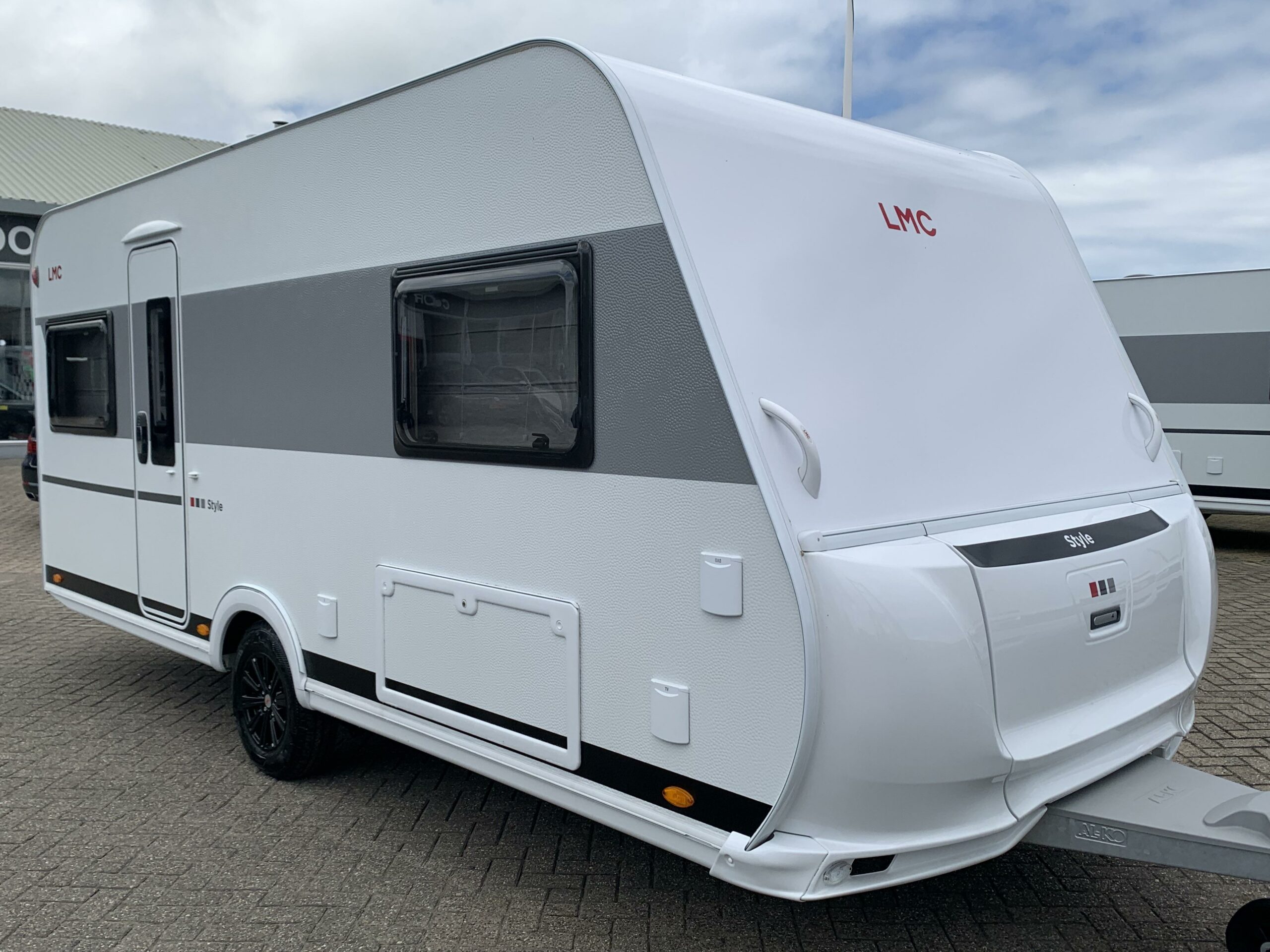 LMC Style 440 D NIEUW MODEL 2024