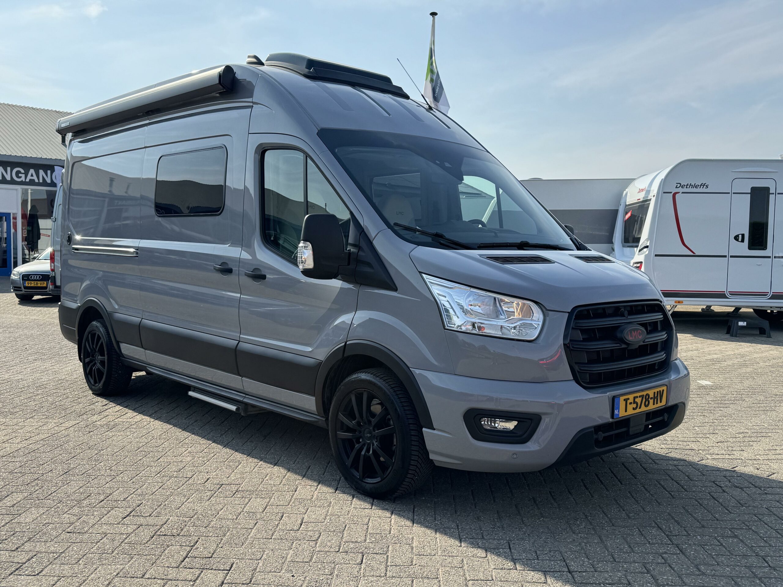 LMC Innovan 590 CAMERA – NAVI – TREK