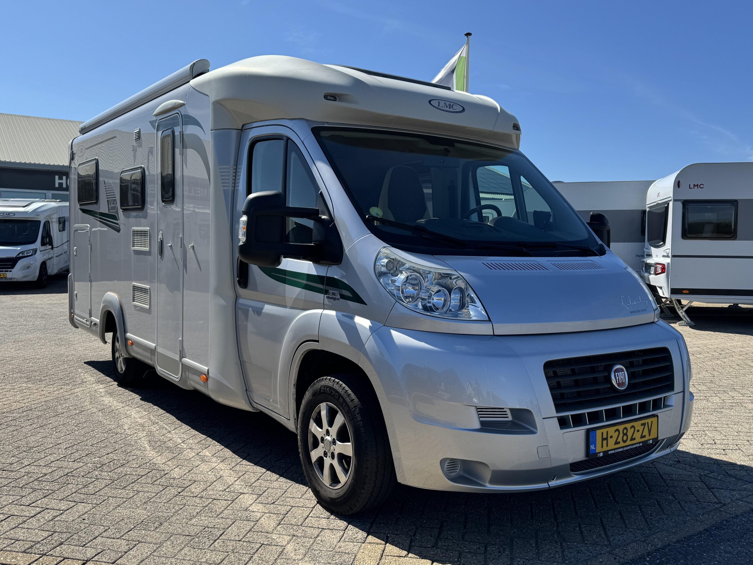 LMC Breezer V 643 G TOPSTAAT!