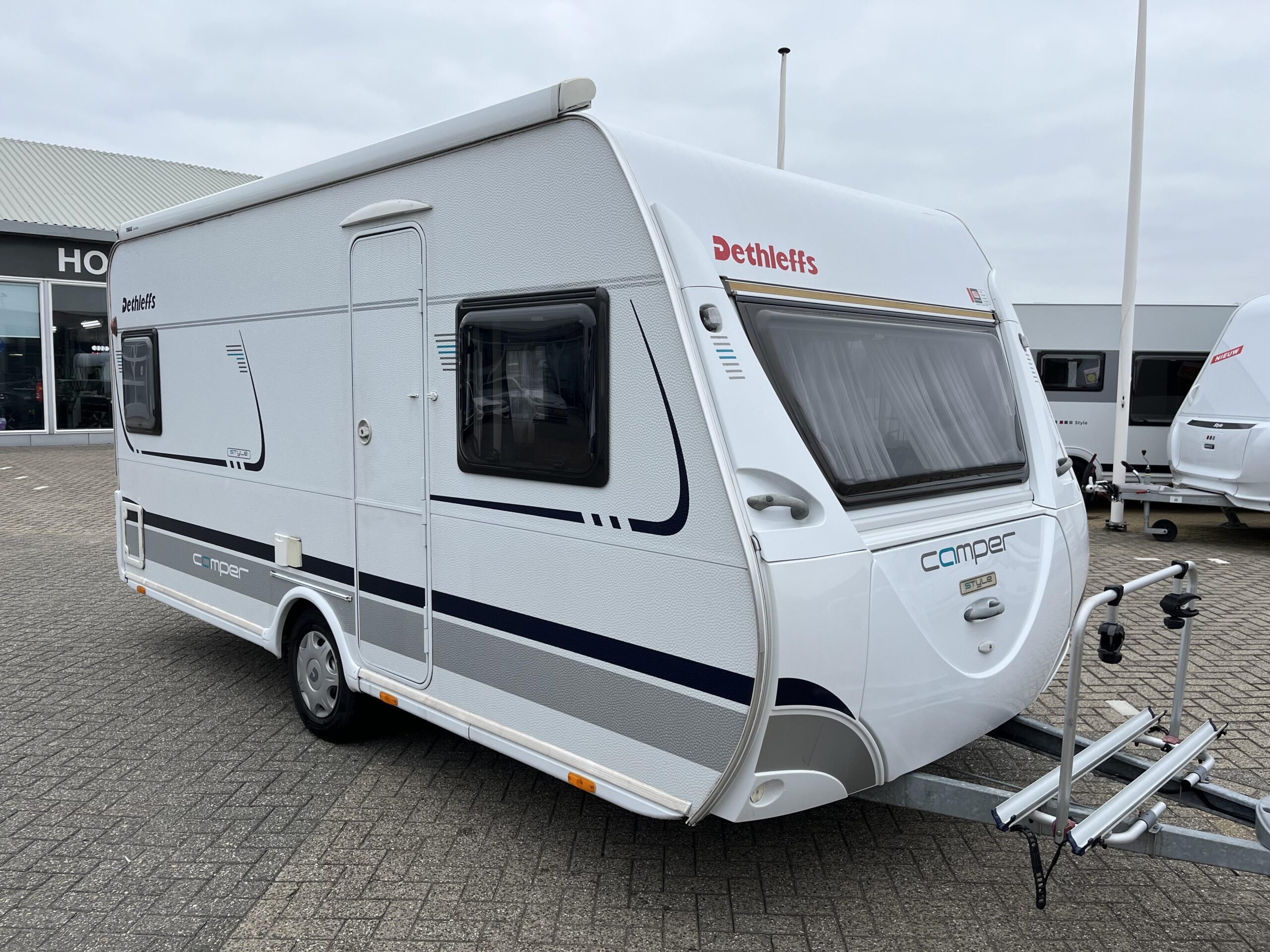 Dethleffs Camper Style 450 DB MOVER LUIFEL VLOERVERW