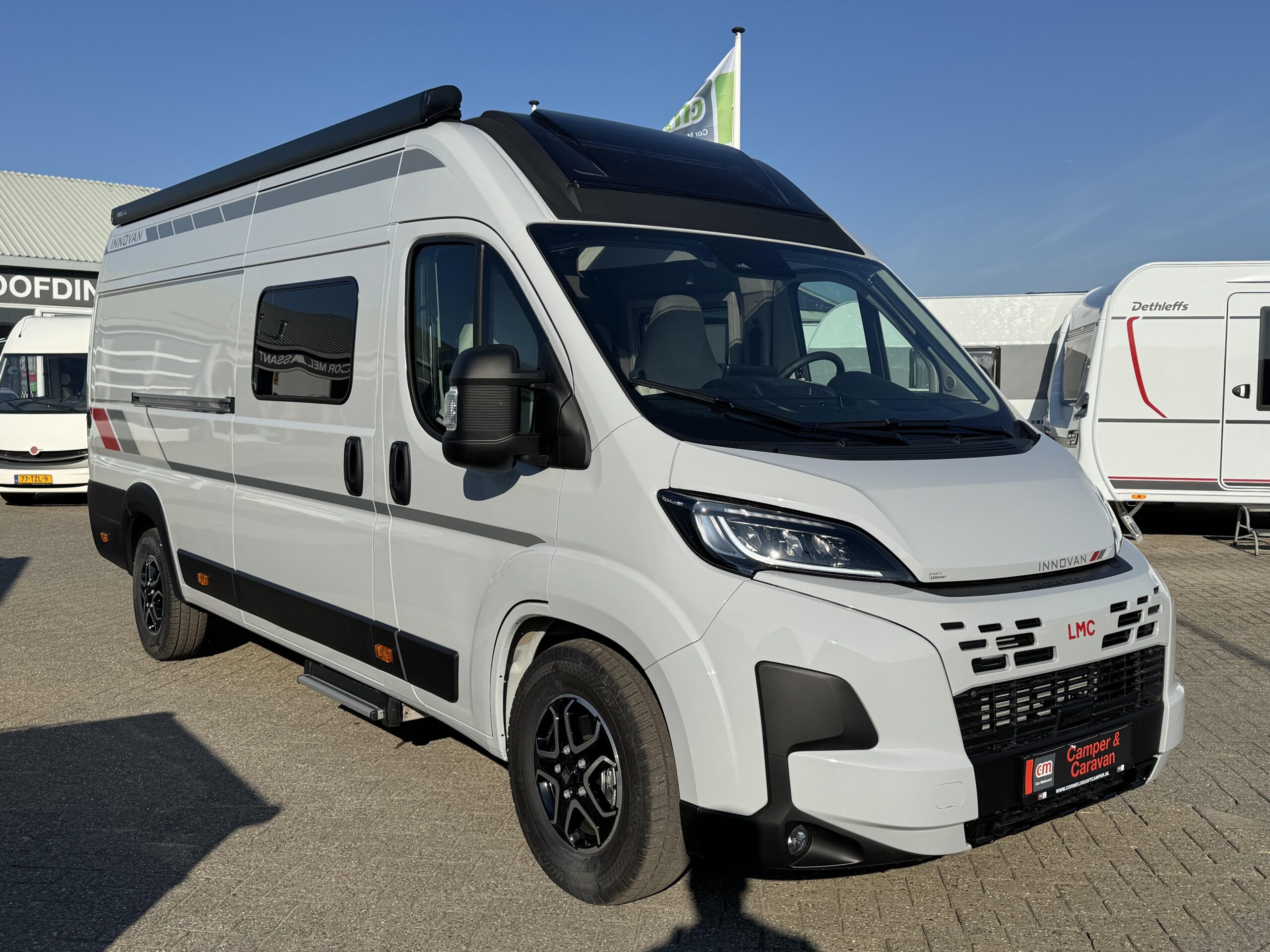 LMC Innovan 640 Zeer kompleet + stalling