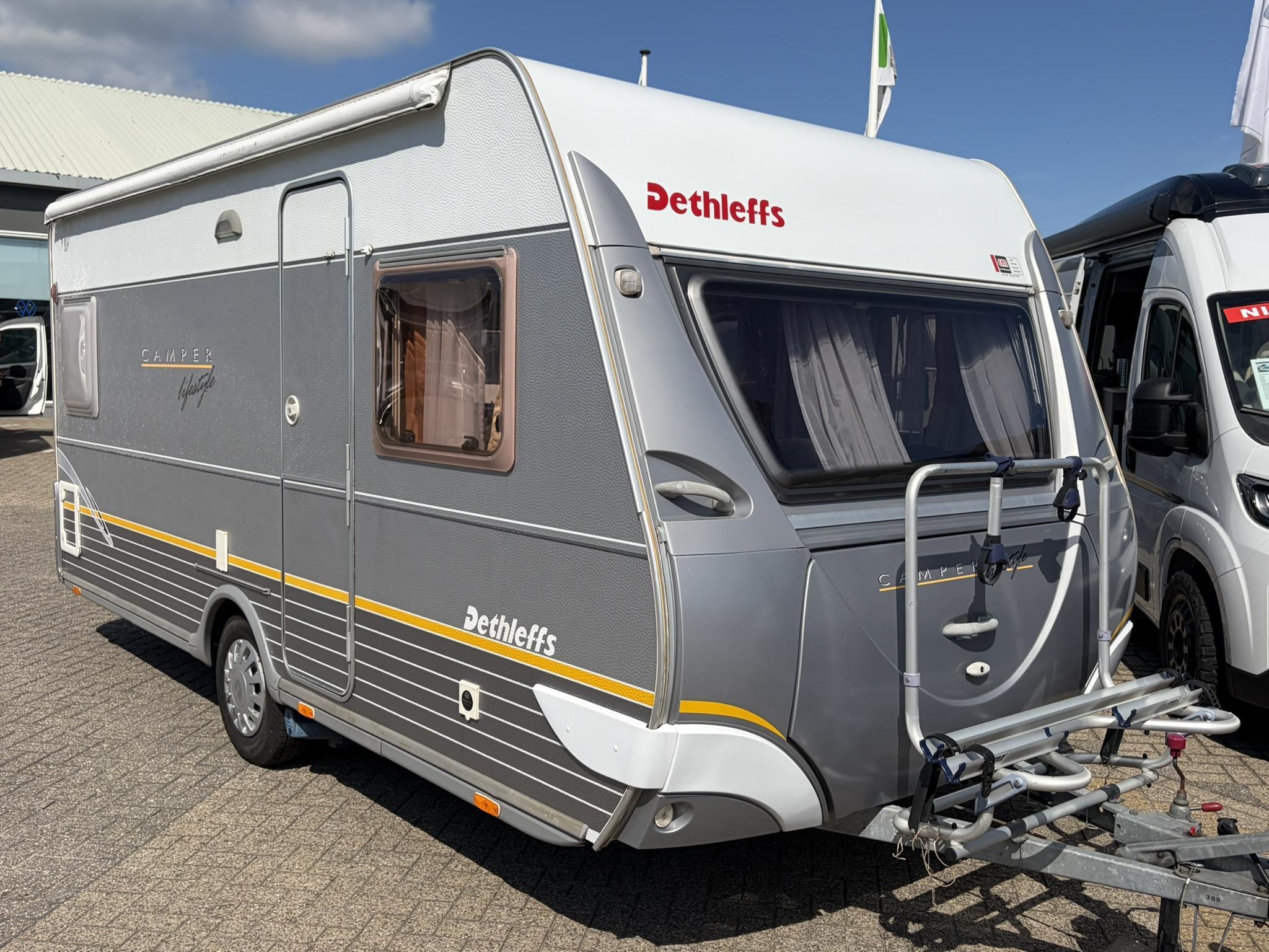 Dethleffs Camper Lifestyle 450 DB VOORTENT/LUIFEL/MOVER