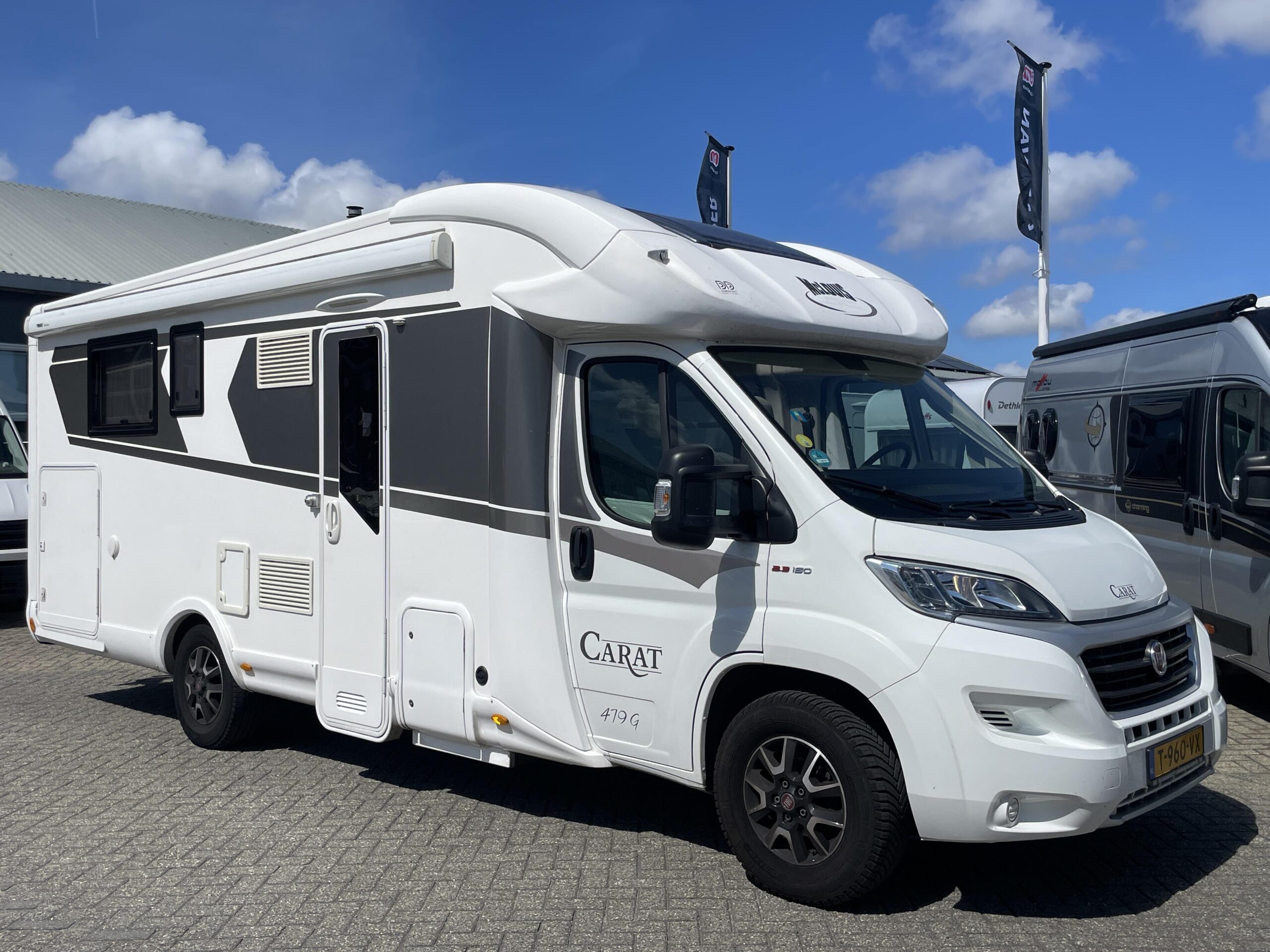 McLouis Carat 479 G MAXXFAN/QUEENSBED/CAMERA